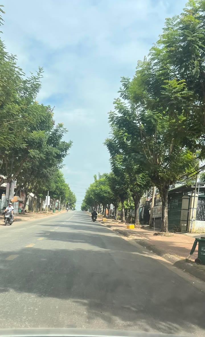 Đất mặt tiền Ngô Quyền, Gia Ray 180m² giá 4.1 tỷ - Vị trí kinh doanh đắc địa!