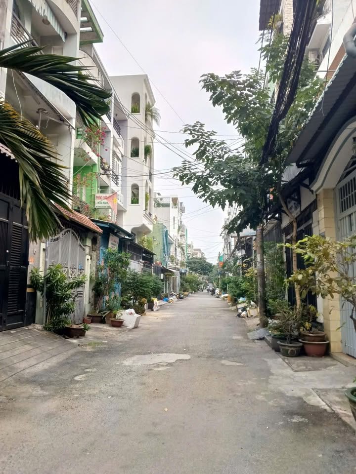 Nhà đẹp 2 tầng Phạm Văn Chiêu, Gò Vấp, 49m² giá 5.3 tỷ - Sẵn sàng vào ở ngay!