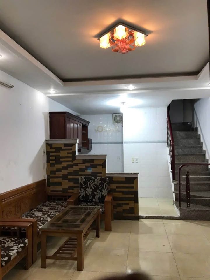 Nhà riêng cho thuê tại ngõ 261 Trần Nguyên Hãn, 35m² chỉ 4 triệu/tháng - Vào ở ngay!