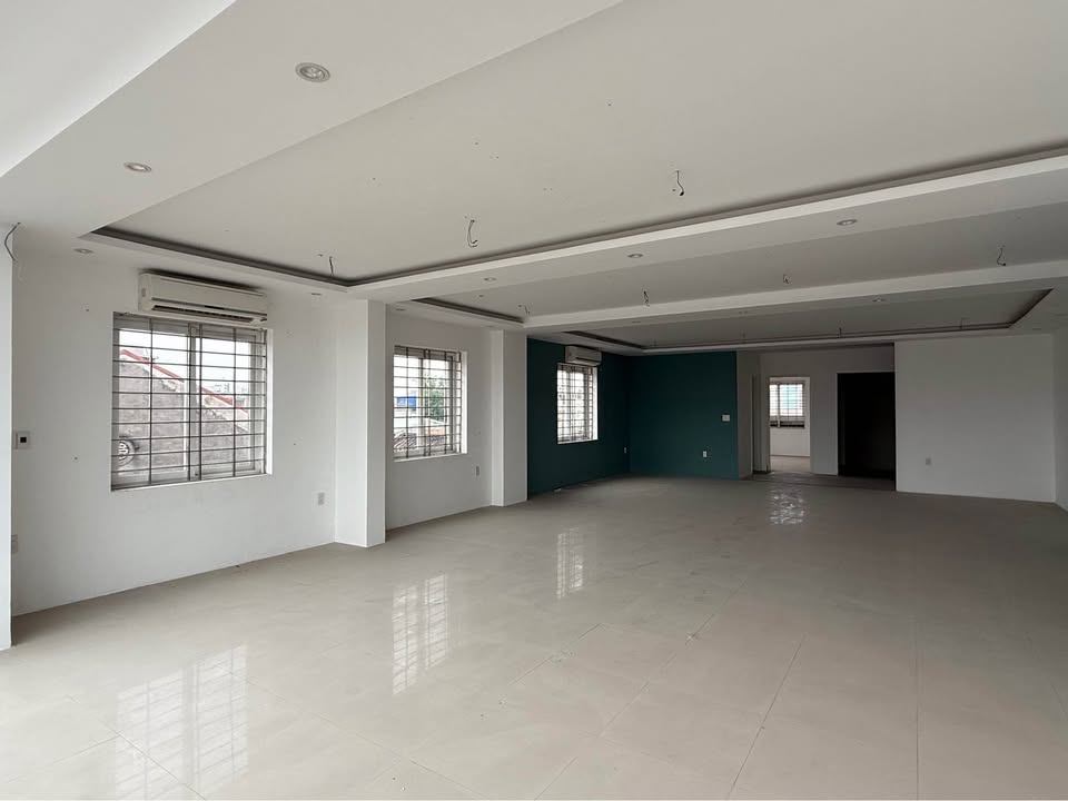 Cho thuê mặt bằng đường Lê Lợi, Hải Phòng 150m² - Đầy đủ tiện nghi, phù hợp văn phòng, gym, spa!