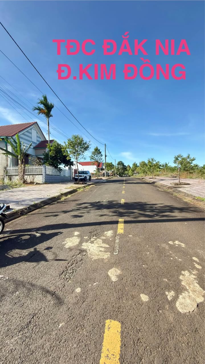 Đất nền Đắk Nia - Gia Nghĩa 240m² giá 2.45 tỷ - Sổ đỏ chính chủ, thổ cư 100%!