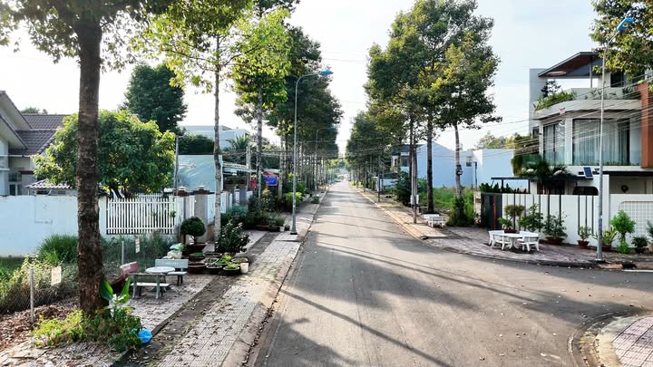 Đất nền Bảo Vinh Long Khánh 100m² giá 1.6 tỷ - Đầu tư sinh lời hấp dẫn!