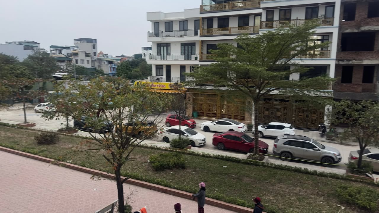 Căn hộ chung cư Công an 79 Thanh Đàm 110m² giá 5.1 tỷ - Không gian sống thoải mái!