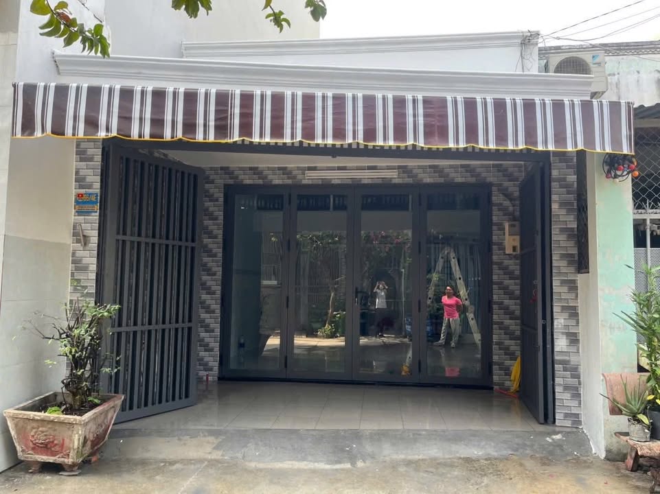 Nhà Bán Gần Chợ Cây Me, Xã Bà Điểm, 61.75m² giá 3.8 tỷ - Nhà mới vào ở ngay!