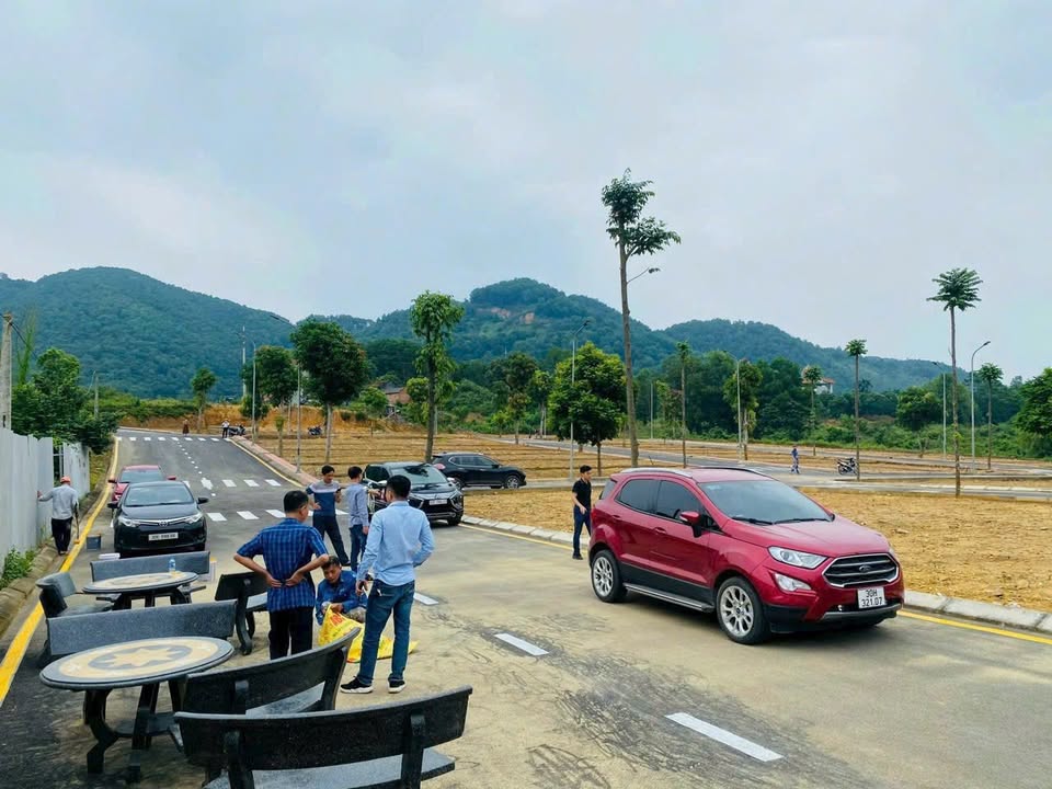 Đất nền Đông Xuân Quốc Oai 190m² giá 1.9 tỷ - Mặt tiền 15m, đầu tư sinh lời!