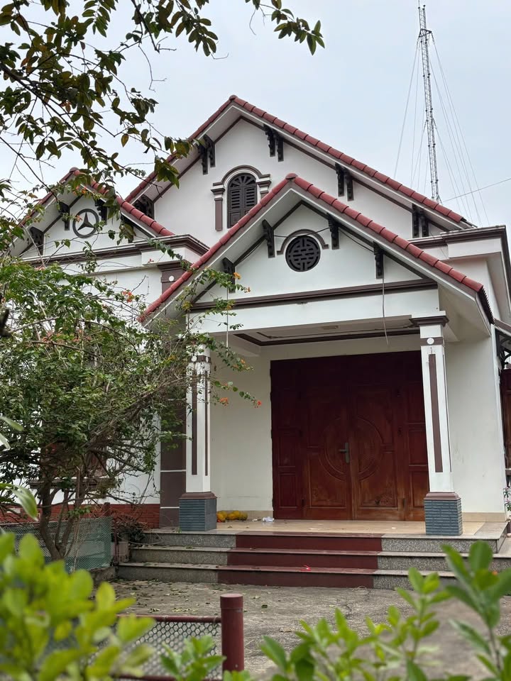 Đất nền Đông Thành, Thanh Ba 1200m² - Nhà vườn kiên cố, đầy đủ tiện ích!