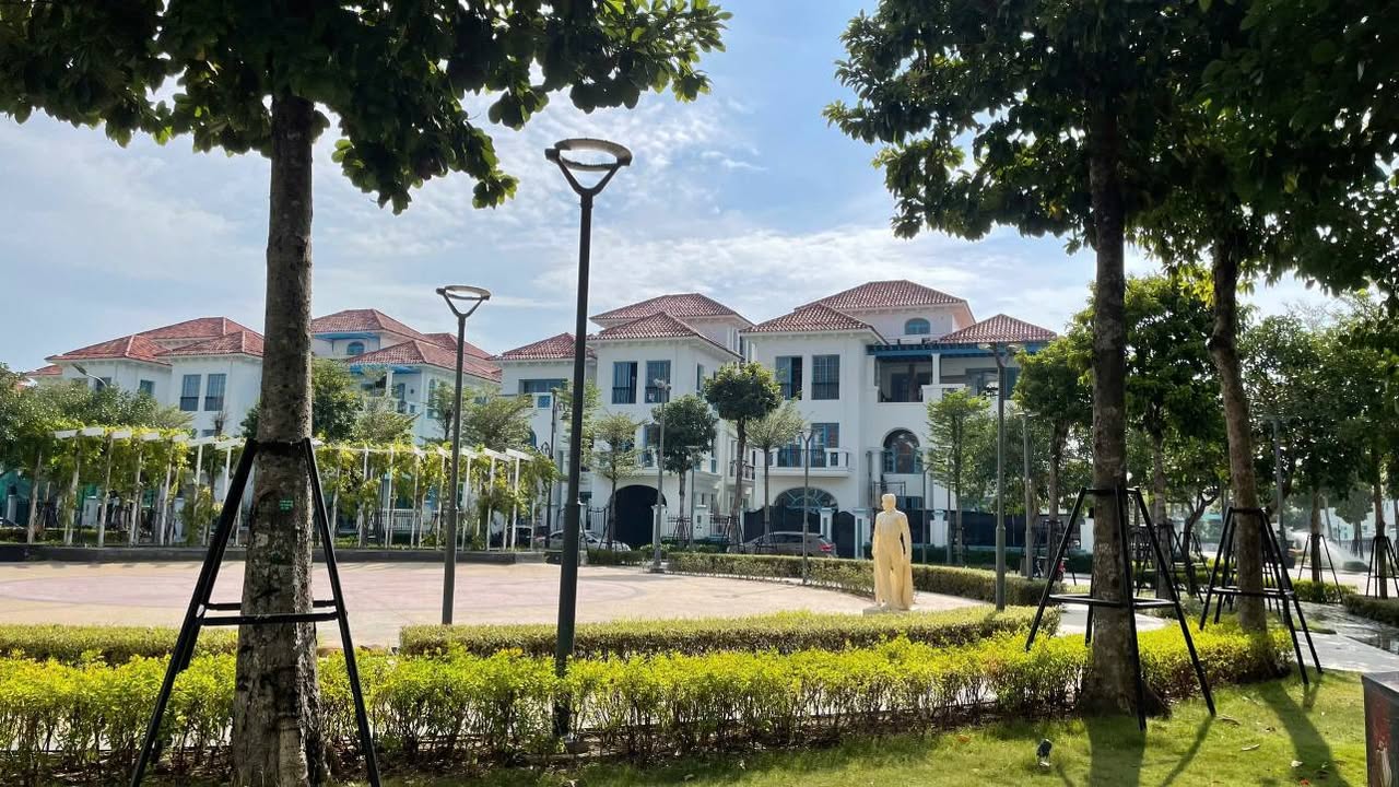 Townhouse Sun Feria Hạ Long 405m² giá 50 tỷ - Cơ hội sở hữu duy nhất!