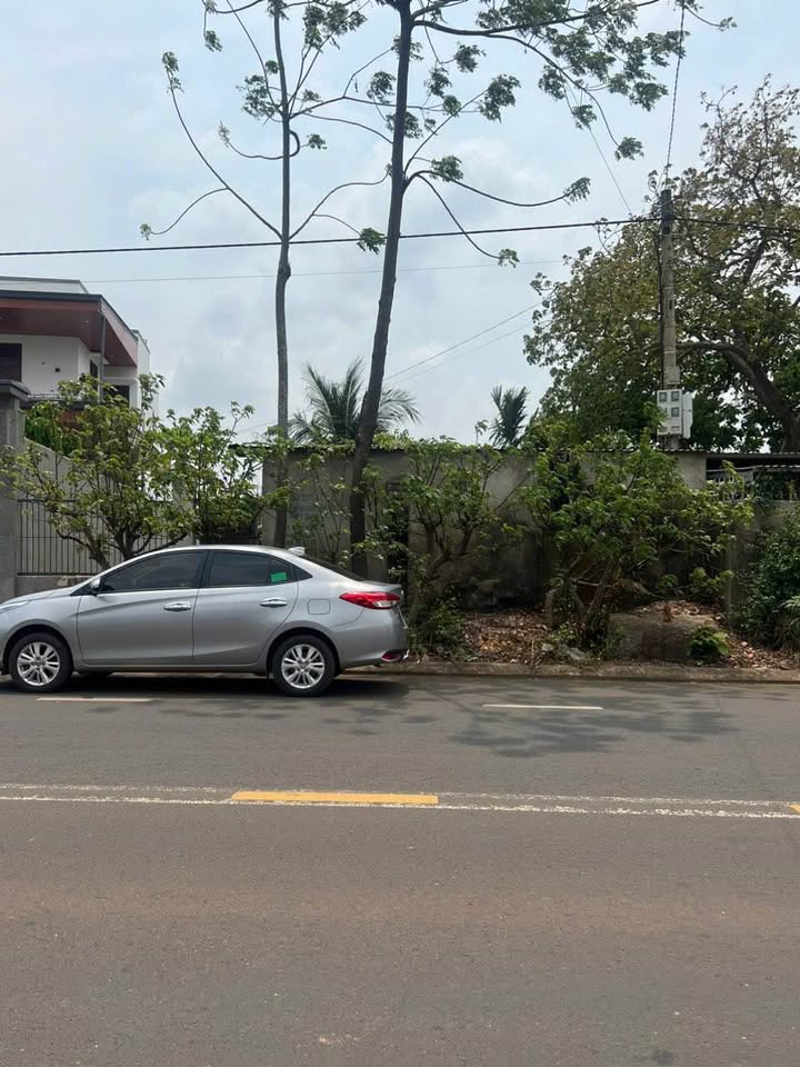 Đất nền Ea Kao 400m² giá 5.99 tỷ - Tiềm năng phát triển ven hồ