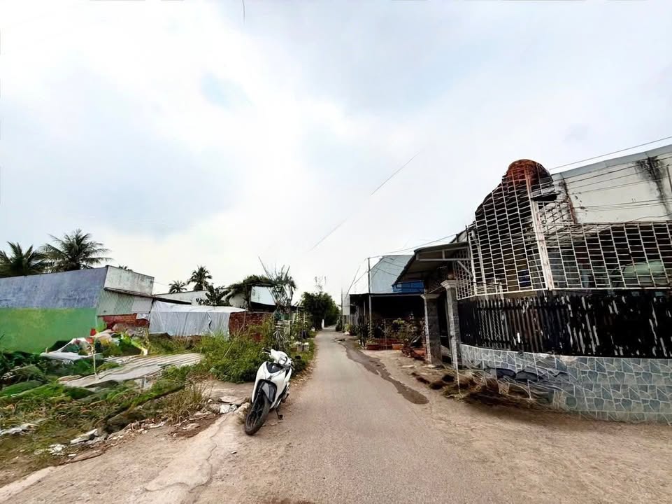 Đất nền ấp 2 Long Thọ 110m² giá 1.65 tỷ - Kinh doanh sầm uất!