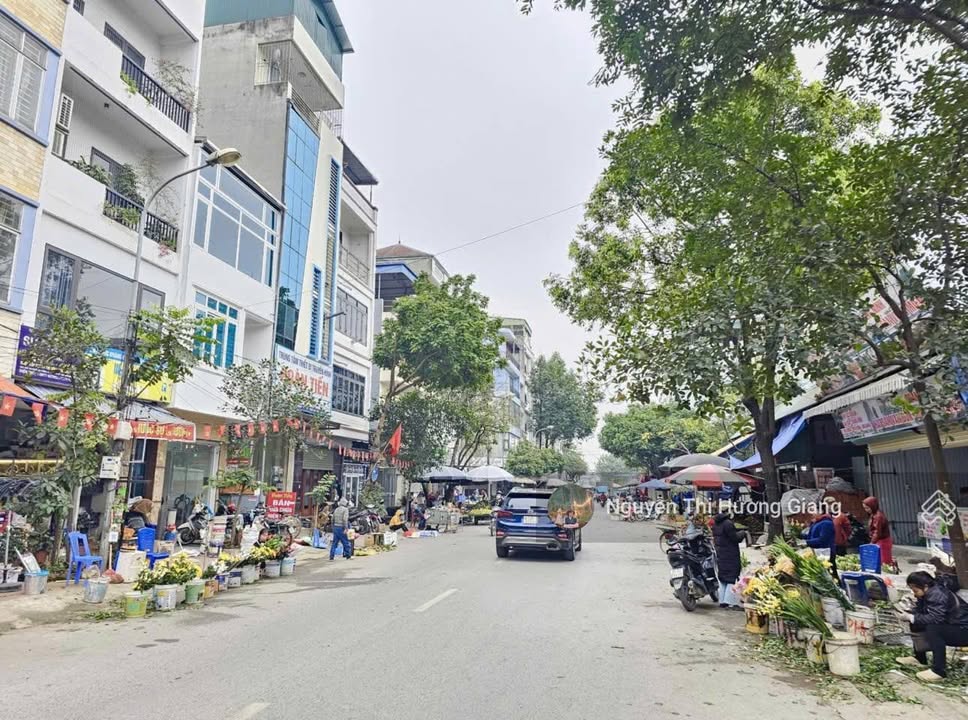 Bán nhà mặt phố Văn La, Phú La, Hà Đông 50m² giá 19 tỷ - Kinh doanh siêu sầm uất!