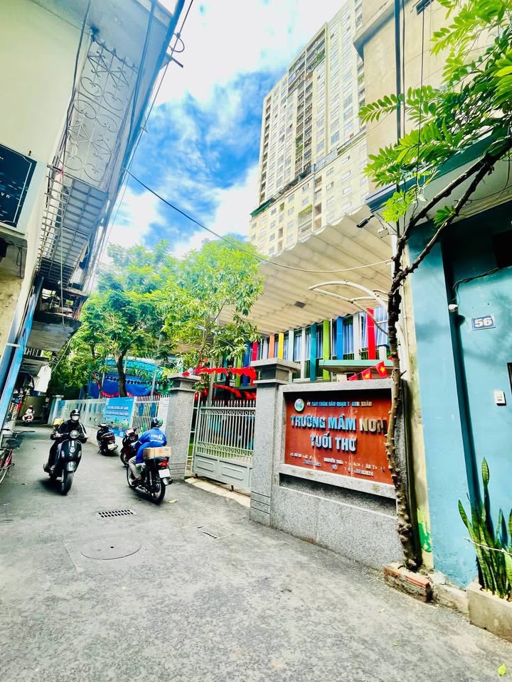 Nhà riêng Thanh Xuân 35m² giá 7.39 tỷ - Vị trí siêu đẹp, gần Ngã Tư Sở!