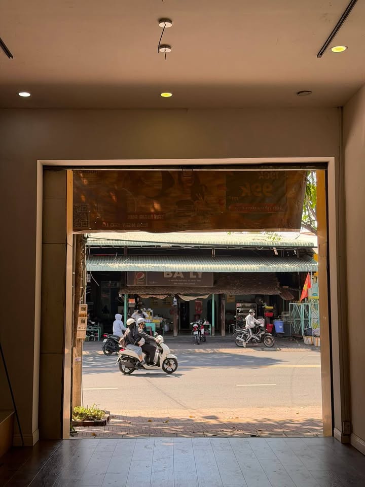 Mặt bằng cho thuê tại đường Nguyễn Thái Học, phường Tân Ninh - Kinh doanh thuận lợi chỉ từ 5.5 triệu!