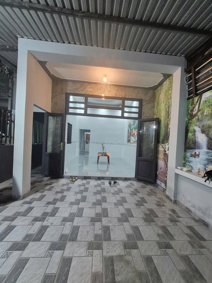 Nhà phố Tân Vĩnh Hiệp 105m² giá 2.2 tỷ - Sổ hồng riêng, xe hơi vào tận nhà!