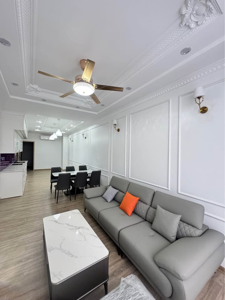 Bán nhà phố Ngọc Thụy Long Biên 60m² giá 1x tỷ - Nhà mới, thang máy, ô tô tránh!