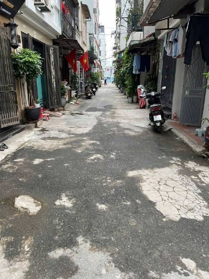 Đất Sài Đồng 130m² giá 12 tỷ - Nhà 2 tầng, mặt tiền 6m, thuận tiện mọi bề!