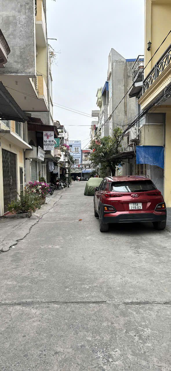 Nhà 2 tầng Trại Chuối Hải Phòng 35m² giá 2.15 tỷ - Gần chợ, ô tô đỗ 24/7!