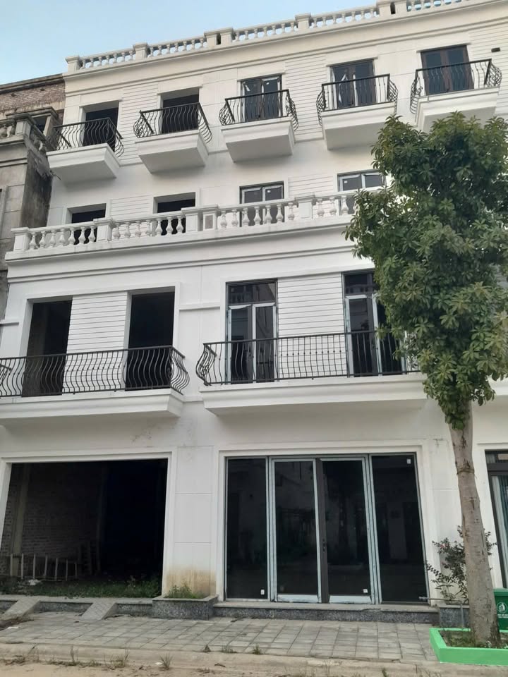 Nhà 4 tầng KĐT Sky Garden Vĩnh Yên 75m² giá 3.9 tỷ - Cơ hội sở hữu duy nhất!