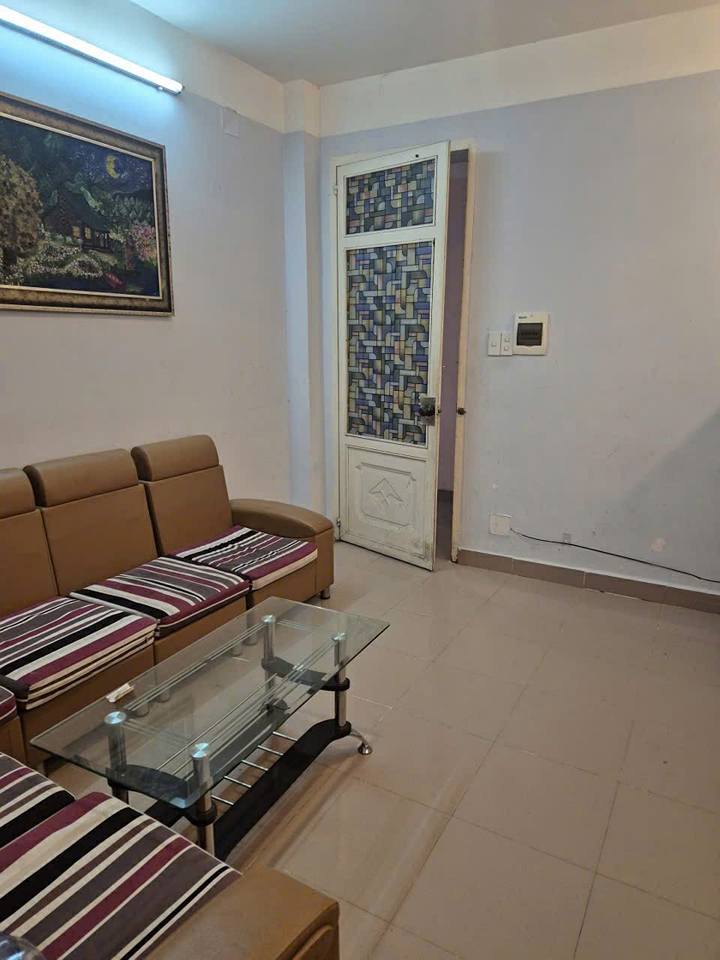 Chung cư Yersin Đà Lạt 55m² giá 1,4 tỷ - Không khí mát mẻ gần hồ