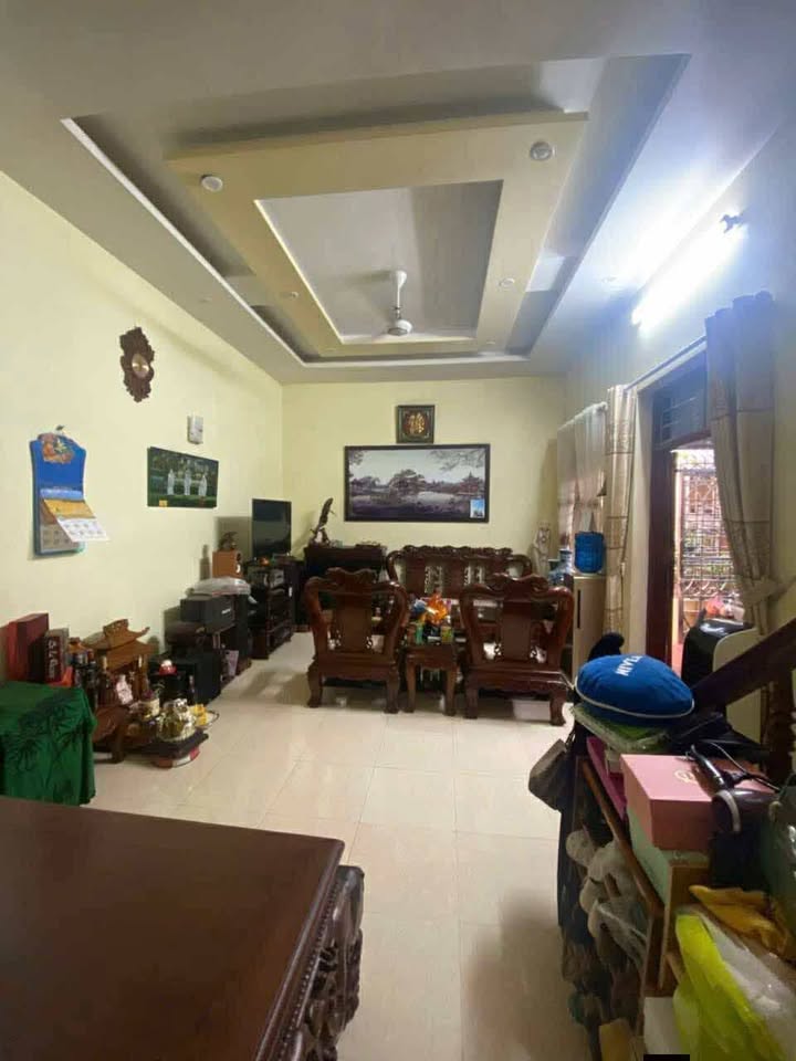 Nhà 2 tầng tại Vị Hoàng, Nam Định 65m² giá 2 tỷ - Chính chủ bán gấp!