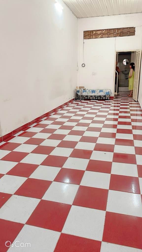 Nhà phố CMT8 Quận 3 44m² giá 8 tỷ - Hẻm xe hơi, vị trí đắc địa!