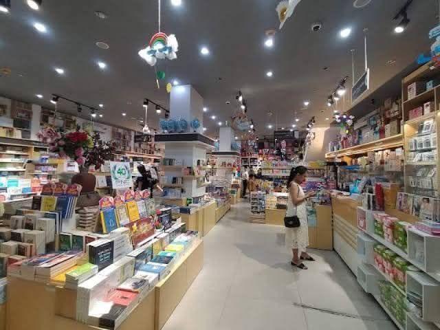 Cho thuê nguyên căn FrontHouse 3 tầng mặt tiền đường Trần Phú, Đà Nẵng - Khu du lịch sầm uất!