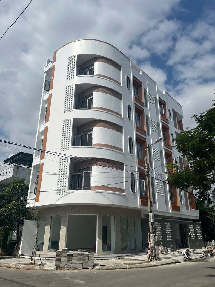 Cho thuê mặt bằng mặt tiền 146 Nguyễn Văn Tỵ, Hòa Xuân, Đà Nẵng - Không gian mới, tiện lợi cho kinh doanh!