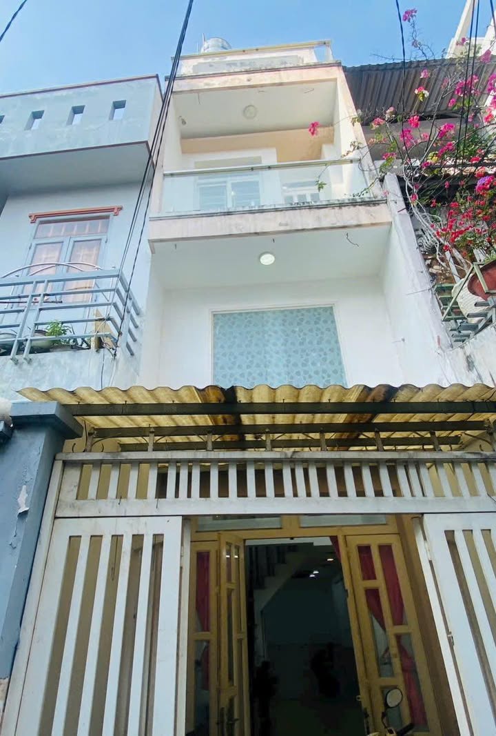 Căn hộ dịch vụ 8 phòng cho thuê tại Quận 3, 48m² giá 7.9 tỷ - Dòng tiền 40 triệu/tháng!