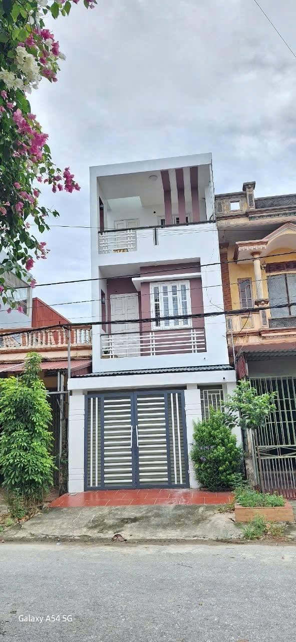 Nhà đẹp 3,5 tầng Thị Độc, Hưng Hà 85m² giá 3 tỷ - Kinh doanh văn phòng lý tưởng!