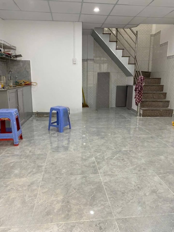 Nhà mặt tiền Nguyễn Lâm, Phú Nhuận 30m² giá 12 triệu - Tiện kinh doanh, an ninh tốt!