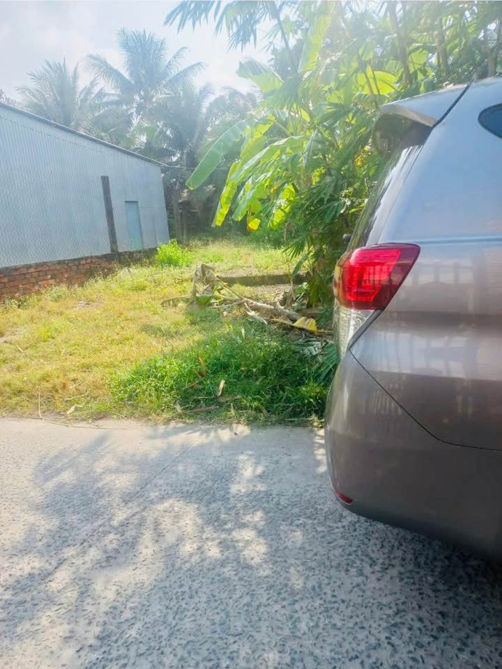 Đất nền Phú Tân Bến Tre 101m² giá 560 triệu - Sổ đỏ chính chủ, gần KCN Giao Long!