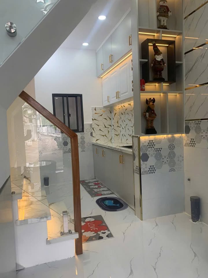 Nhà hẻm 2295 đường Huỳnh Tấn Phát 25.6m² giá 1.69 tỷ - Kinh doanh thuận lợi!