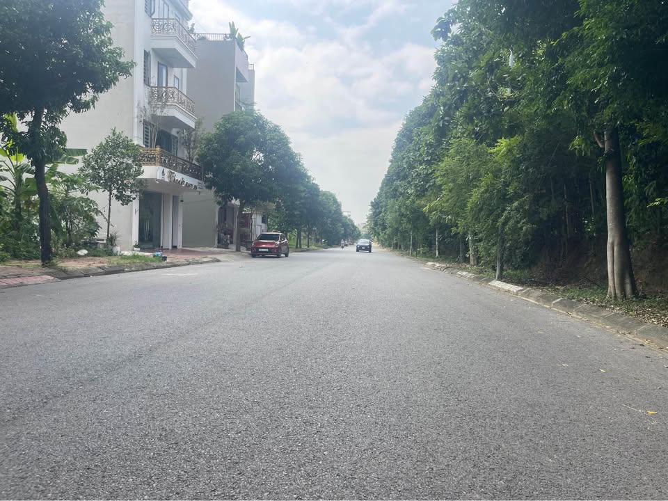 Nhà phố KĐT Nam Đầm Vạc, Vĩnh Yên 104m² giá 4 tỷ - Vị trí kinh doanh đắc địa!