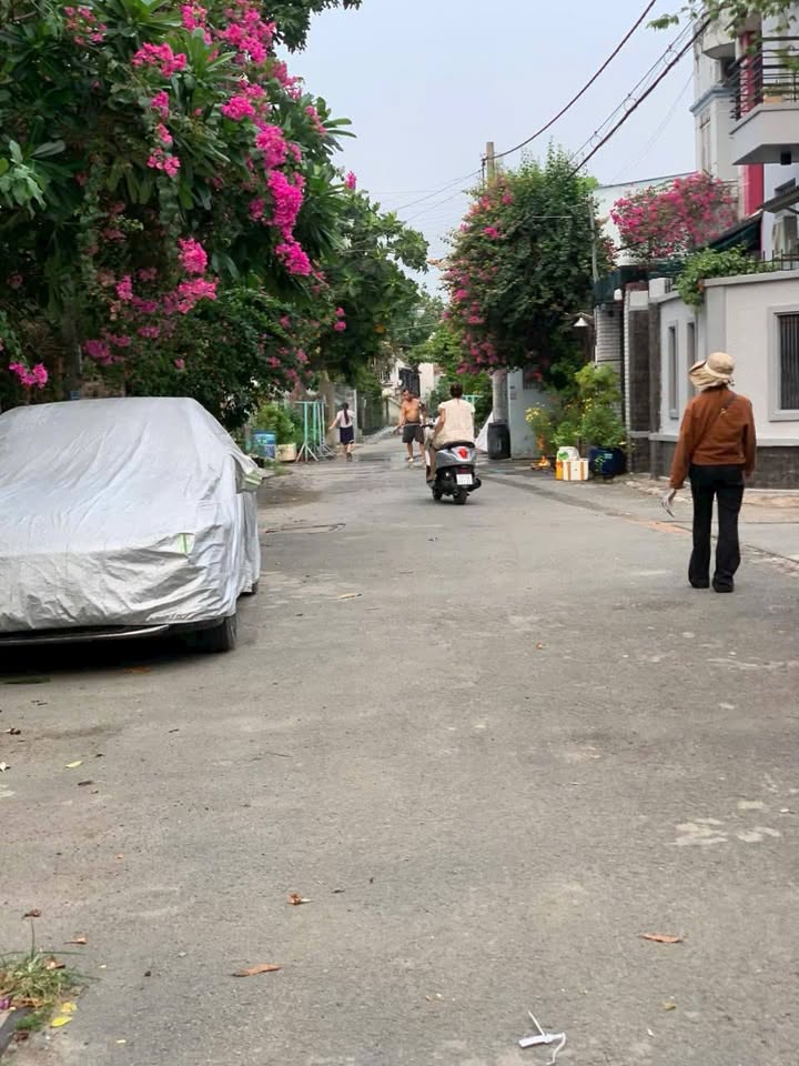 Đất nền trục đường Nguyễn Văn Bứa, Hóc Môn 3715m² - Giá tốt, dễ đầu tư!