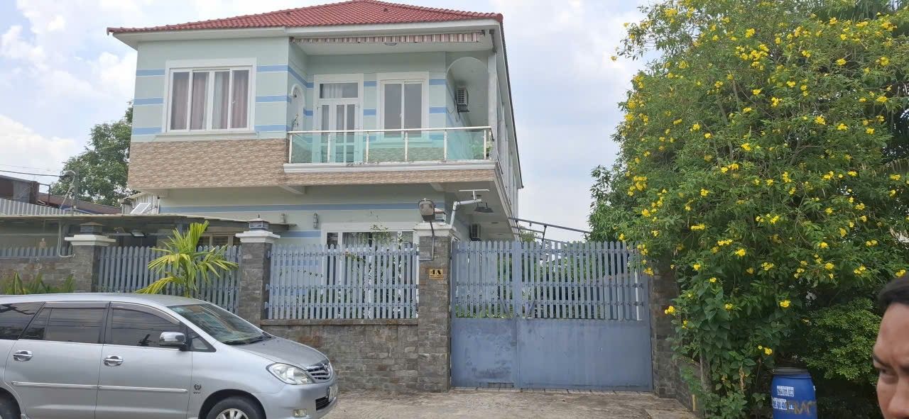 Nhà lầu Tân Thông Hội, Củ Chi 602m² giá 12.5 tỷ - Chính chủ, thương lượng tốt!