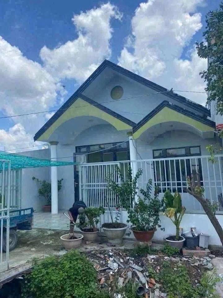 Nhà cấp 4 tại ấp 1, Vĩnh Công, Châu Thành, Long An - Giá chỉ 1.4 tỷ - Chính chủ bán gấp!