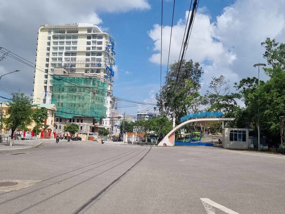 Đất nền góc 2 mặt hẻm Hàn Mặc Tử, Quy Nhơn 55m² - Vị trí vàng gần biển!