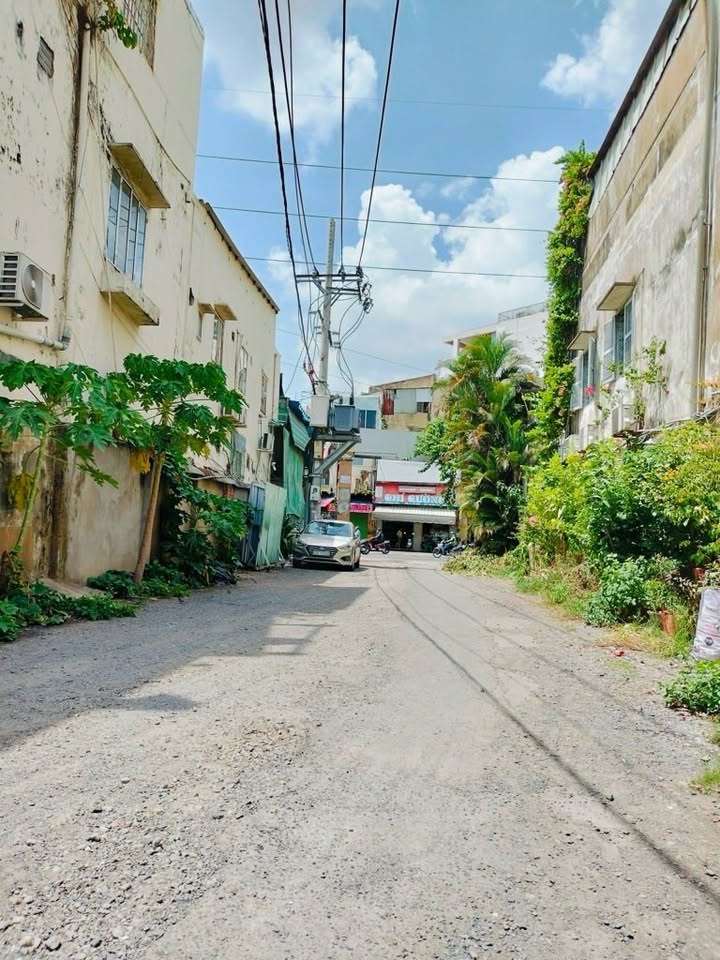 Nhà phố Quận 11, Bình Thới 66m² giá 4.3 tỷ - Sổ đỏ chính chủ, sang tên ngay!