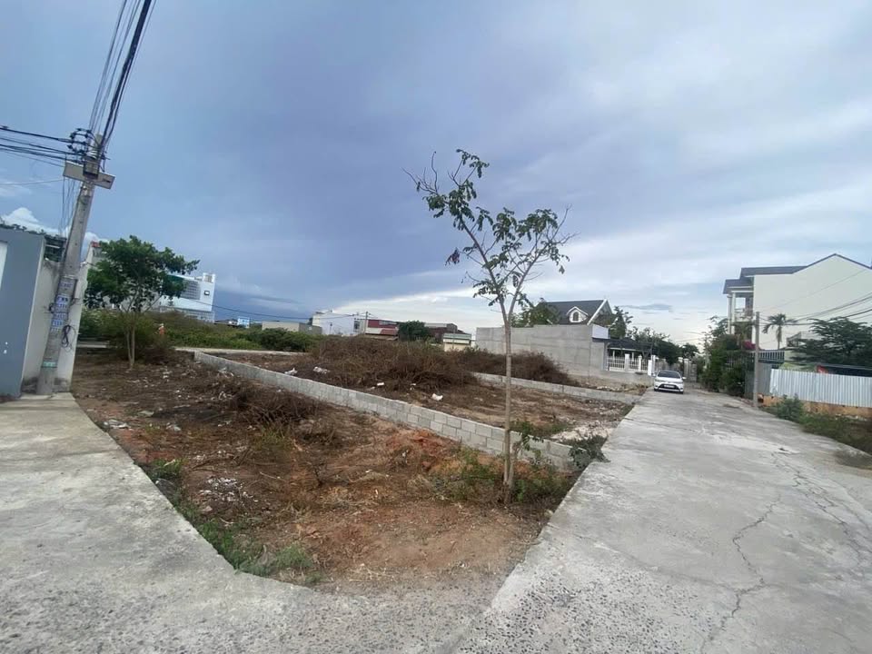 Đất thổ cư 100m² tại Lê Duẩn, Phong Nẫm - Giá chỉ 1.35 tỷ, vị trí đắc địa!