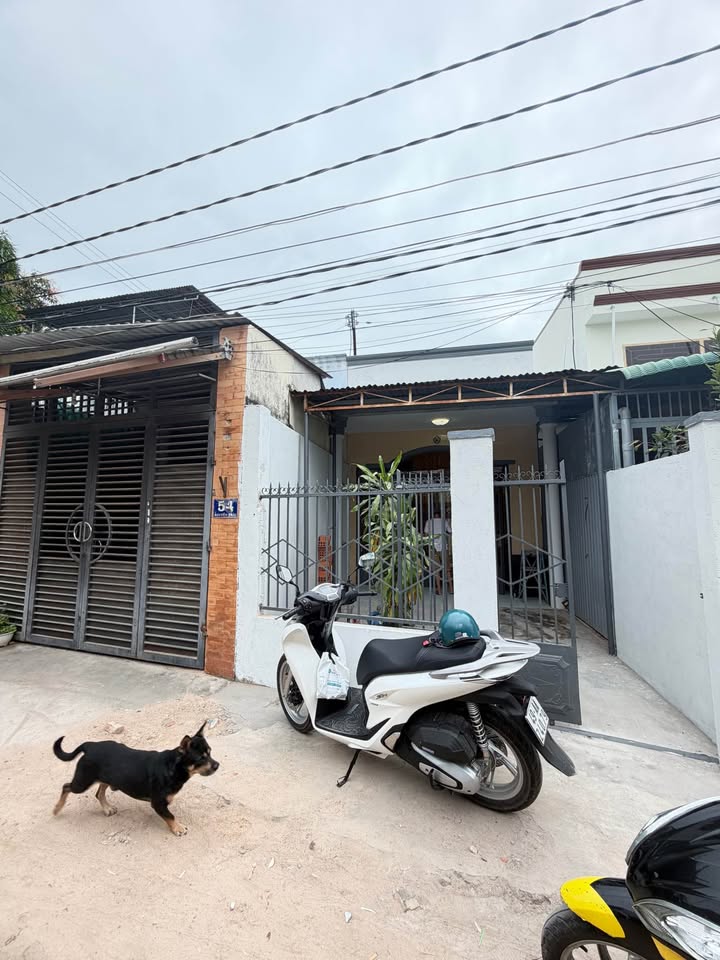 Nhà mặt tiền kinh doanh Phan Thiết 80m² giá 2.9 tỷ - Đầu tư sinh lời ngay!