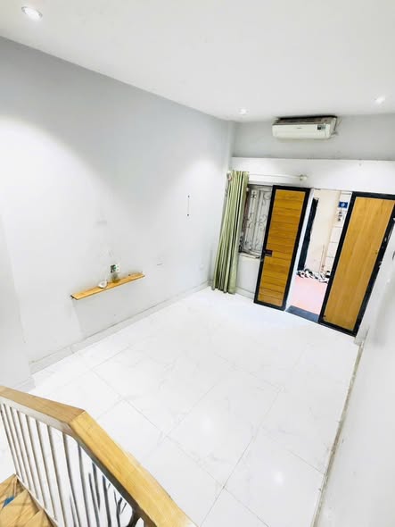 Nhà phố Ngọc Thụy Long Biên 30m² giá 6.1 tỷ - Sẵn sàng giao dịch!