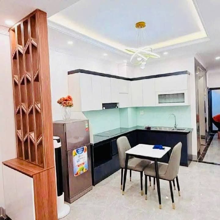 Nhà phố Đại Mỗ 38m² giá 6.1 tỷ - Dân xây 5 tầng chắc chắn, ô tô vào tận nhà!