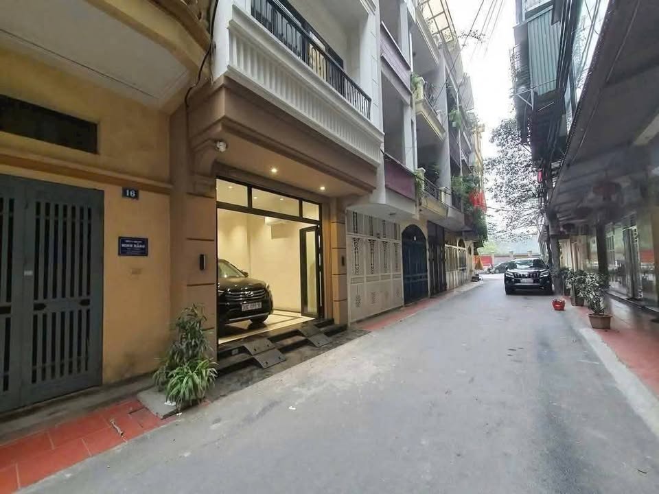 Nhà 7 tầng Kim Giang, 38m² giá thương lượng - Kinh doanh tiềm năng!