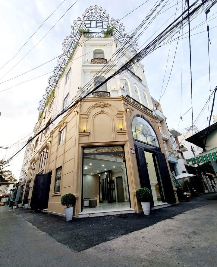 Biệt thự mini Gò Vấp 47m² giá 7.9 tỷ - Thiết kế hiện đại, thang máy tiện nghi!