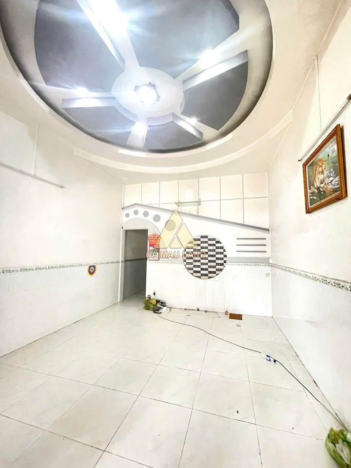 Nhà 1 trệt 1 lầu đường Trần Quang Khải, Cà Mau 112m² giá 2 tỷ - Chính chủ bán gấp!