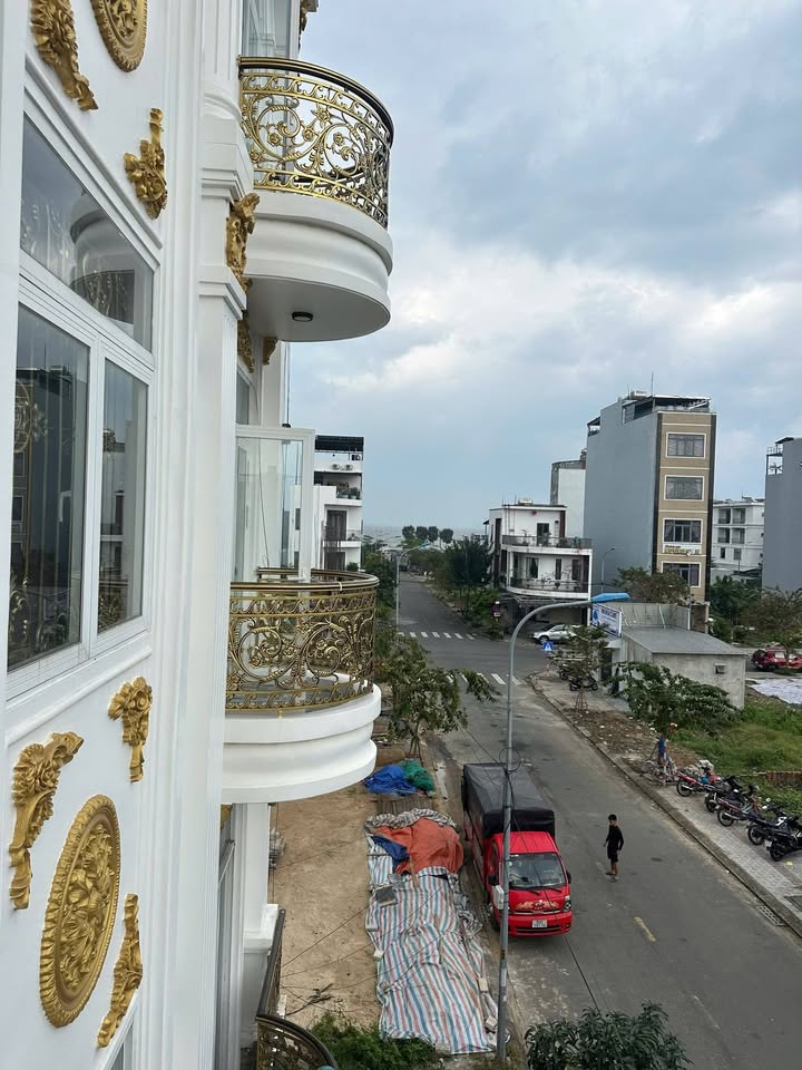 Căn hộ cao cấp Tòa Nguyễn Tất Thành Liên Chiểu 210m² giá 34 tỷ - Đầu tư sinh lời ngay!