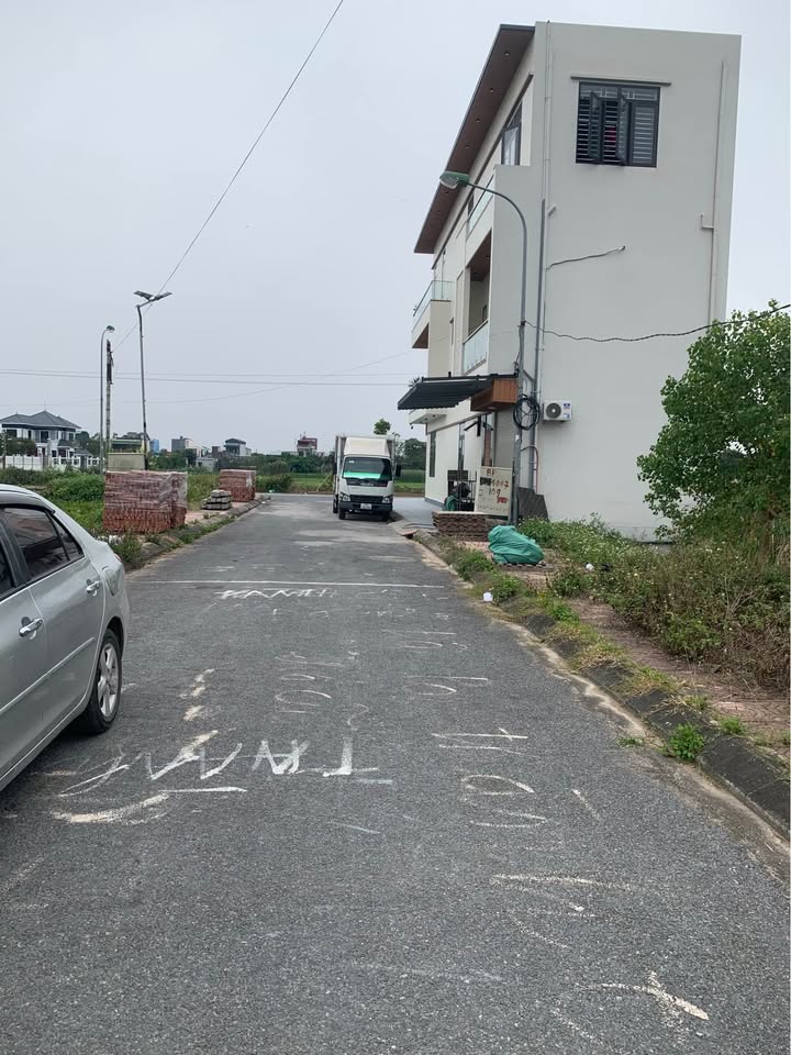 Đất nền Vũ Ninh, Kiến Xương, Thái Bình 98m² giá 1.7 tỷ - Lô duy nhất 2 khe thoáng