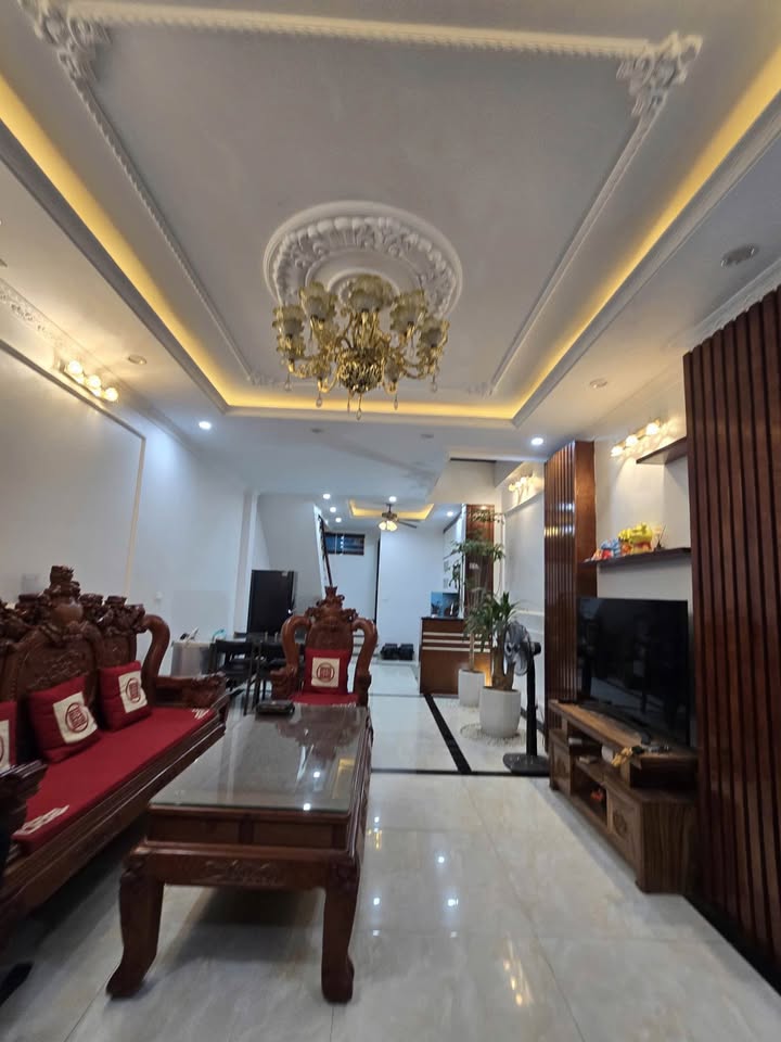 Nhà riêng Vân Canh Hoài Đức 55m² giá 9 tỷ - Ô tô đỗ cửa, tặng nội thất!