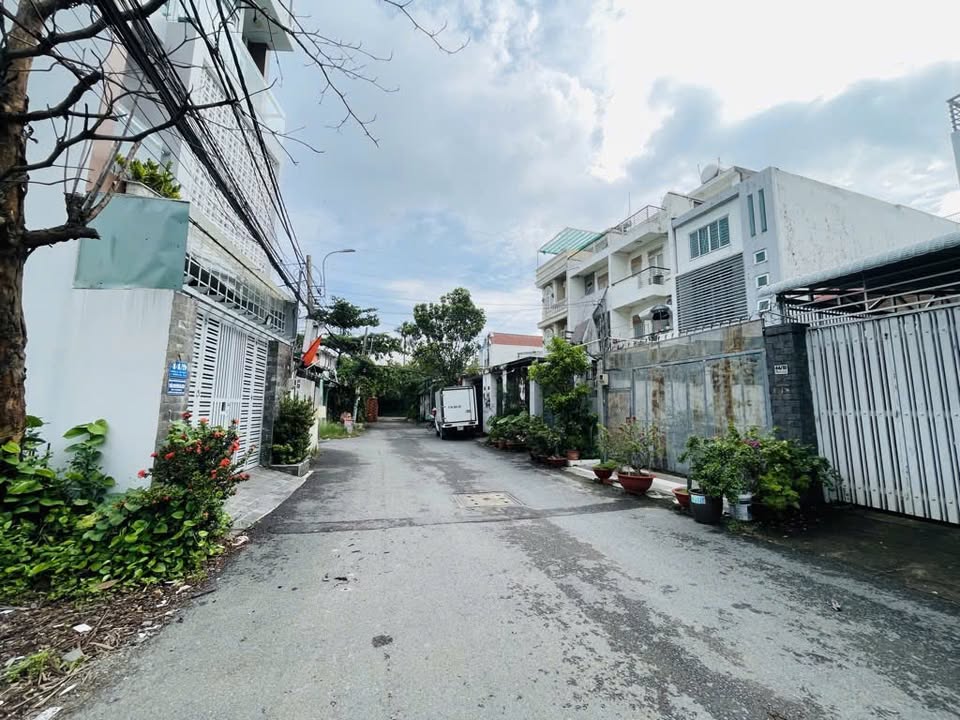 Đất nền hẻm 8m đường số 12, phường Trường Thọ, Thủ Đức 115m² giá 6.1 tỷ - Sổ đỏ chính chủ!