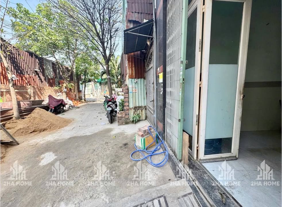 Kiot cho thuê đường Số 10, Bình Tân - Giá chỉ 3,6 triệu/tháng, phù hợp gia đình nhỏ!