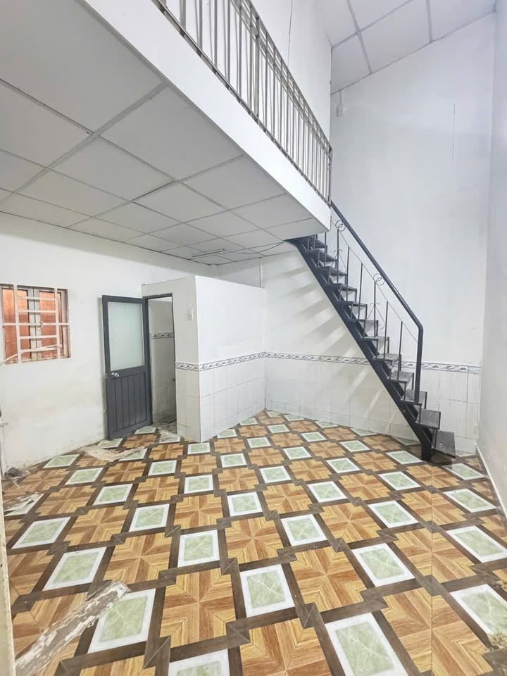 Nhà cho thuê 3PN tại Bình Tân 64m² giá 7 triệu - Gác lửng tiện nghi!